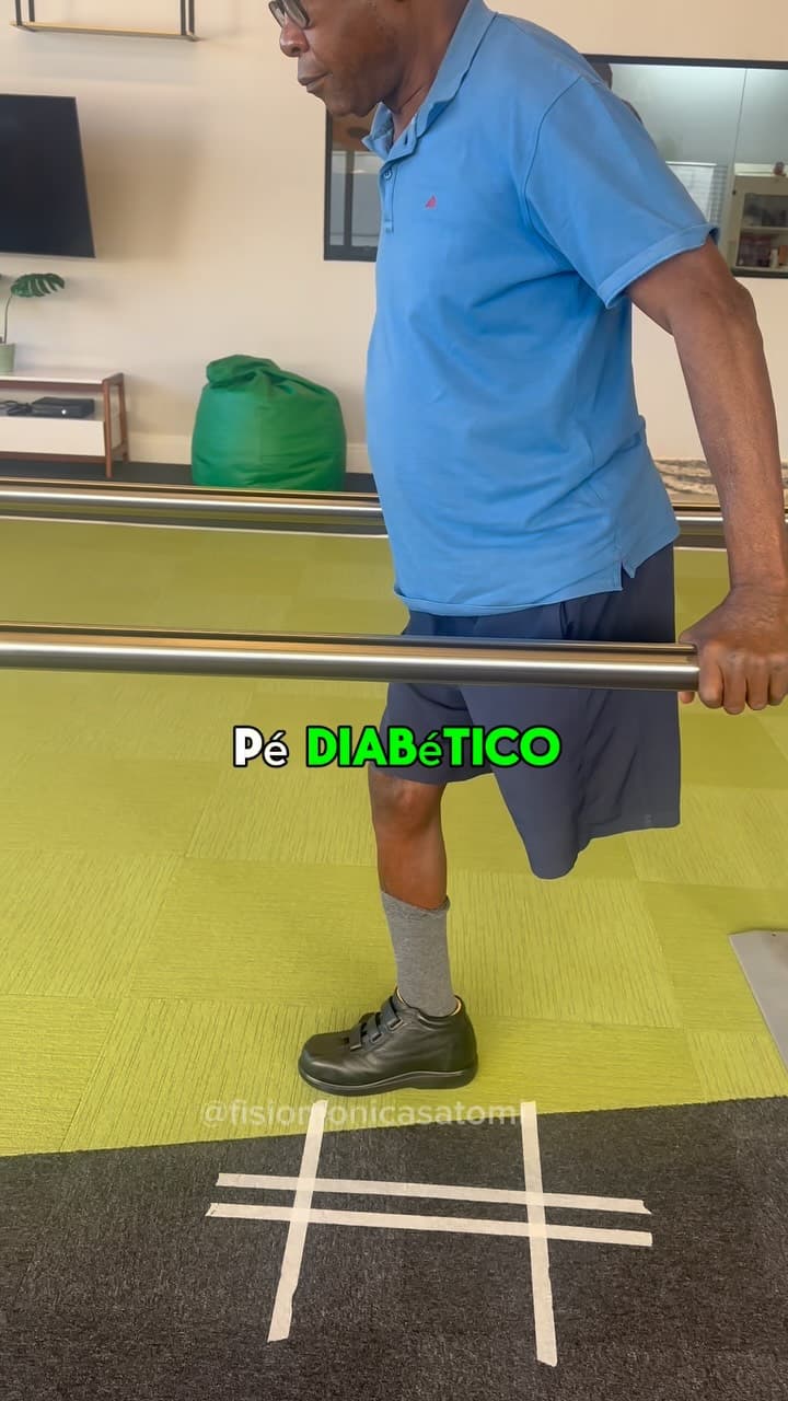 Capa do vídeo: Sr. Afonso: reabilitação rumo aos primeiros passos com a prótese